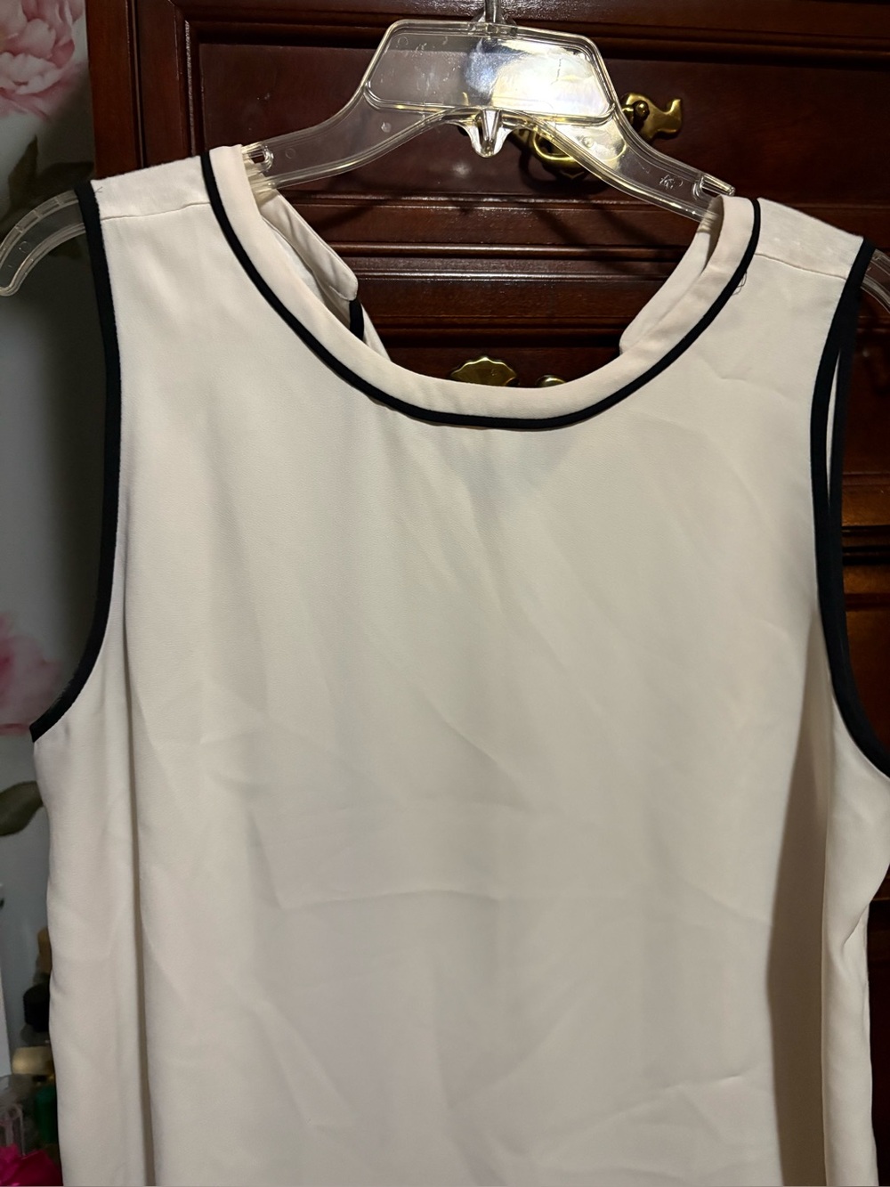 Sleeveless Cream Shell Top with Black Trim